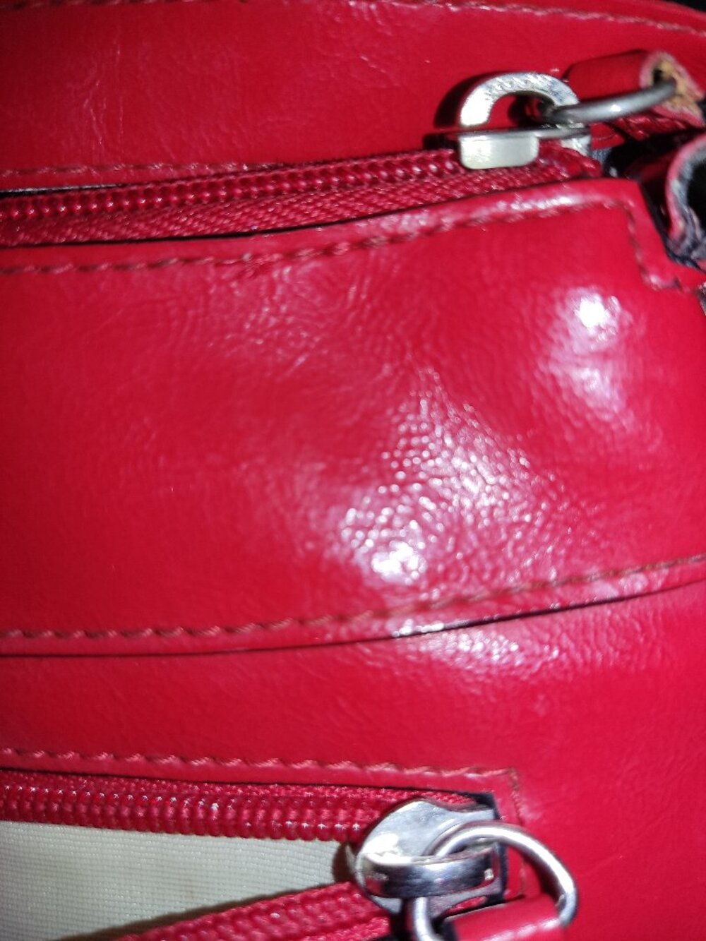Guess Red Purse - Picture 10 of 16